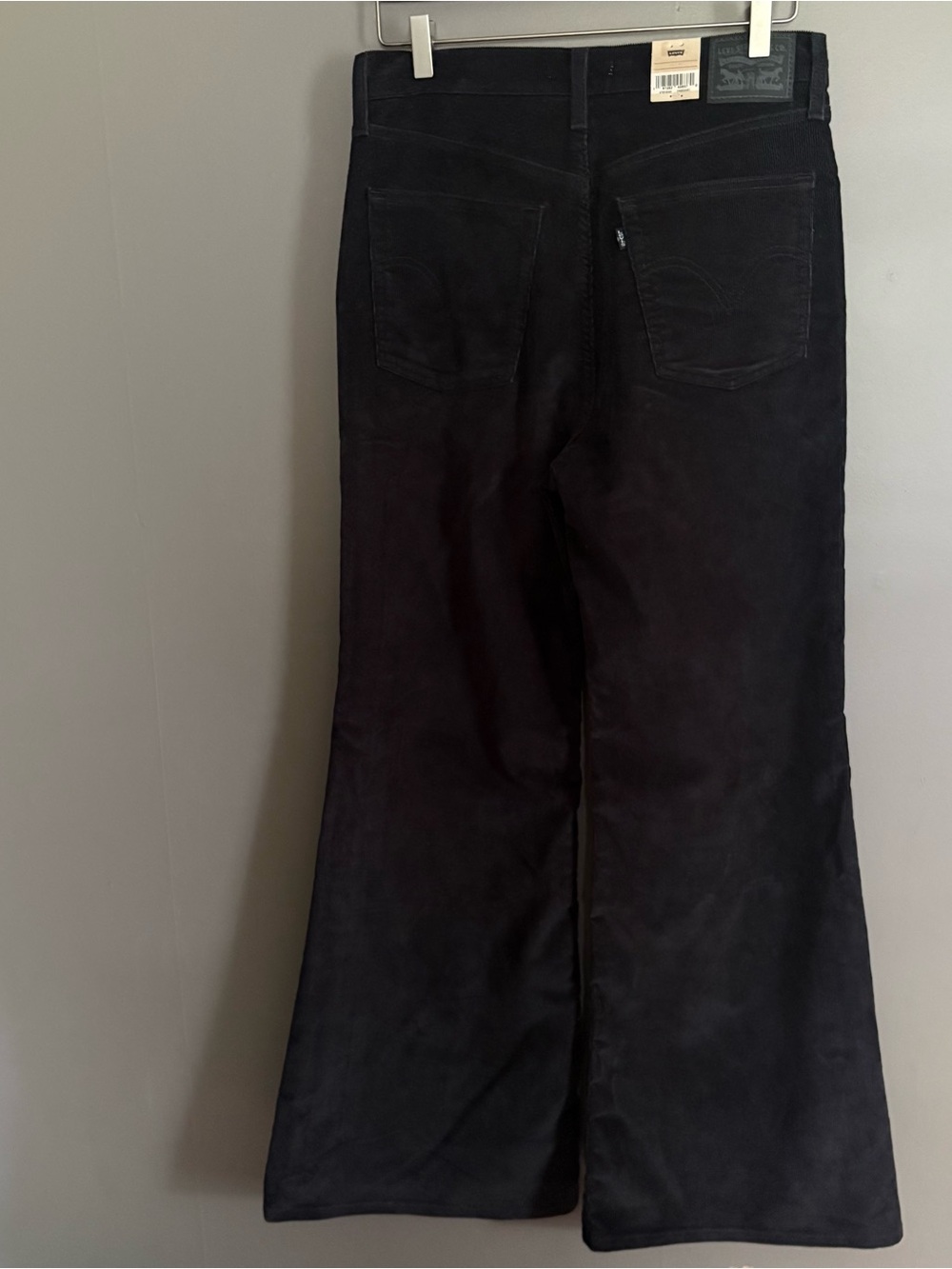 NWT Levi's Ribcage Bell High-Rise Wide Leg Pants - Picture 2 of 6